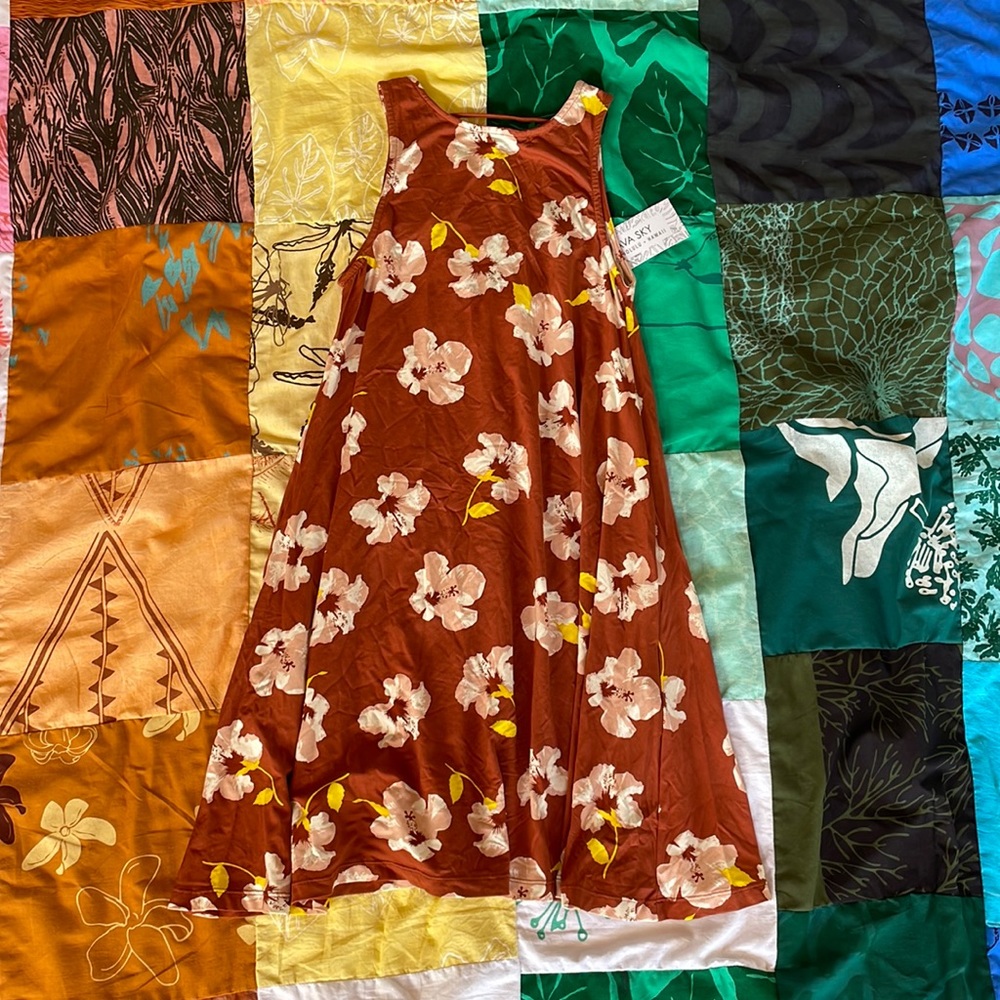 Ava sky- nwt vintage hibiscus